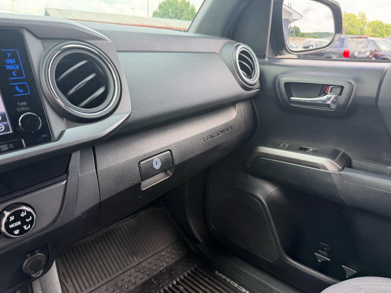 Toyota Tacoma SR5 Double Cab Super Long Bed V6 6AT 4WD 2017