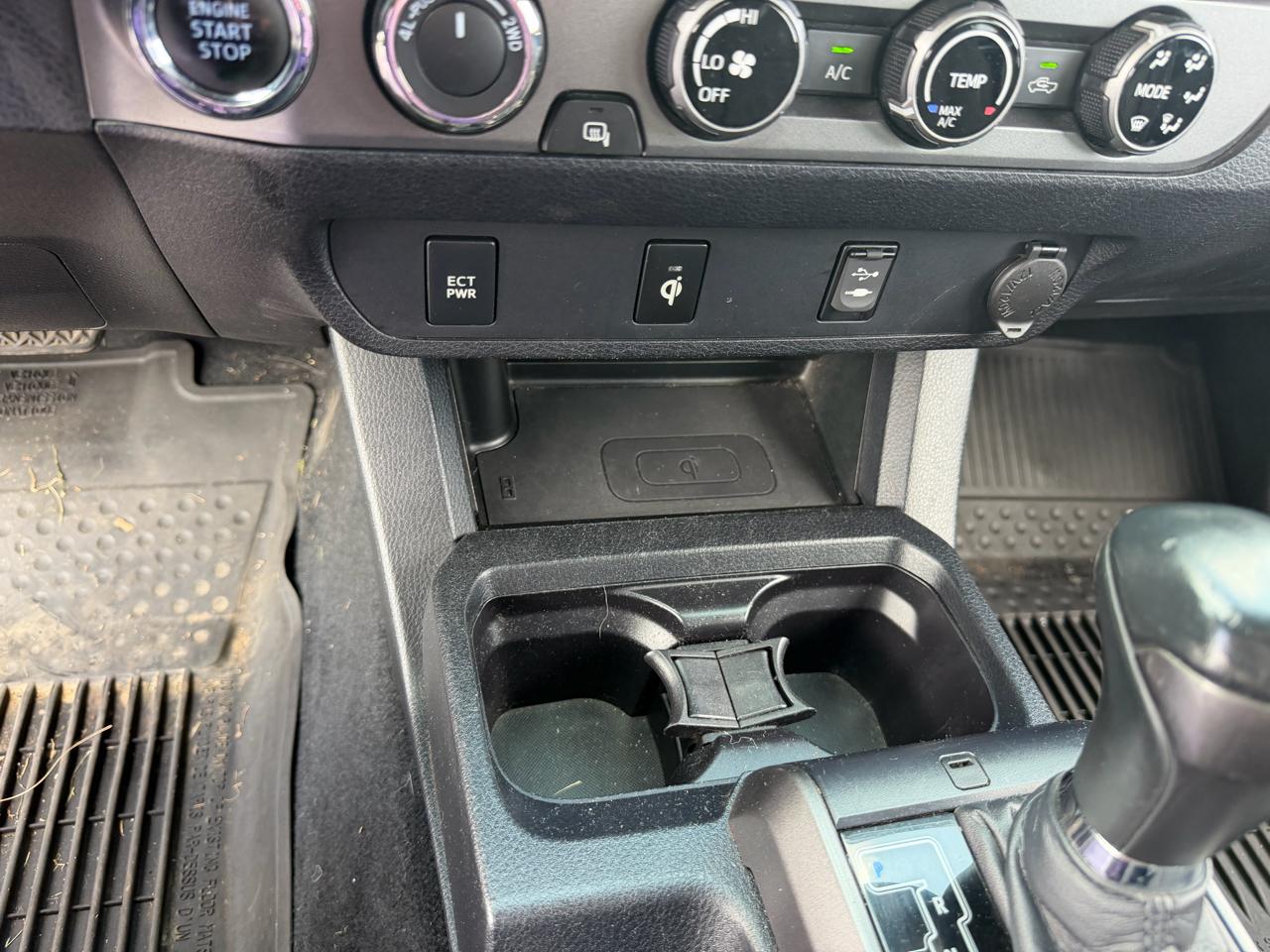 Toyota Tacoma SR5 Double Cab Super Long Bed V6 6AT 4WD 2017