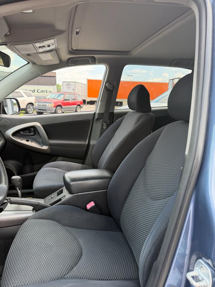 Toyota RAV4 Sport I4 4WD 2007