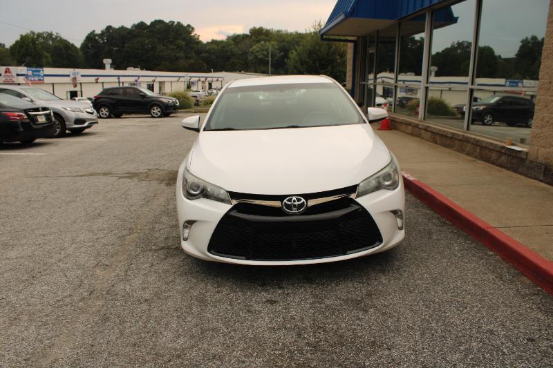 Toyota Camry XLE Auto (Natl) 2017