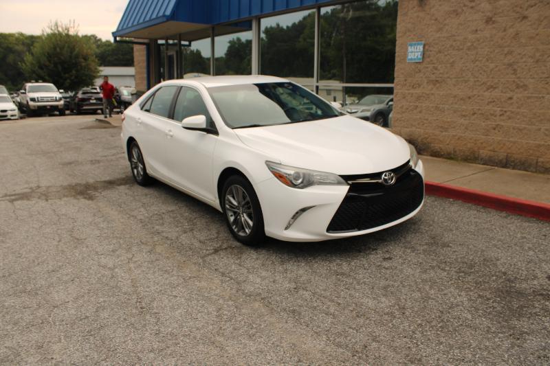 Toyota Camry XLE Auto (Natl) 2017