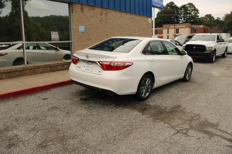 Toyota Camry XLE Auto (Natl) 2017