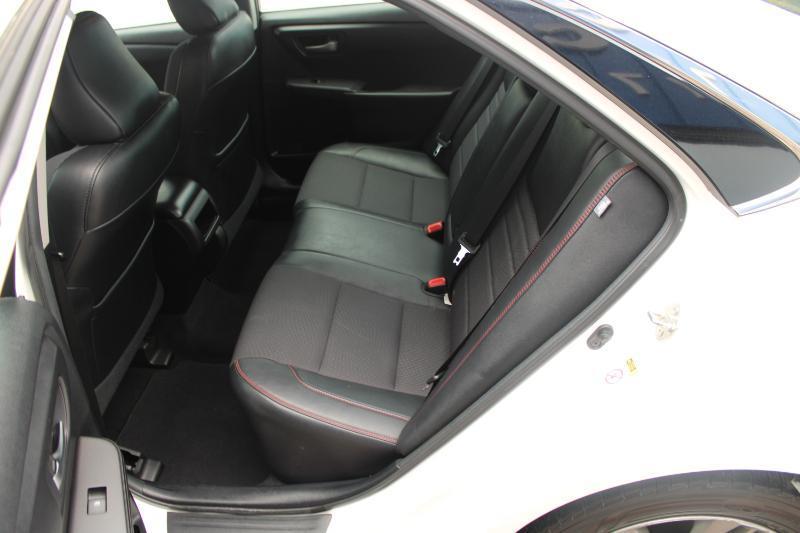 Toyota Camry XLE Auto (Natl) 2017
