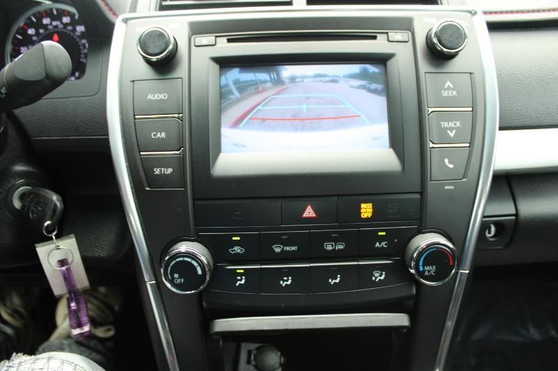 Toyota Camry XLE Auto (Natl) 2017