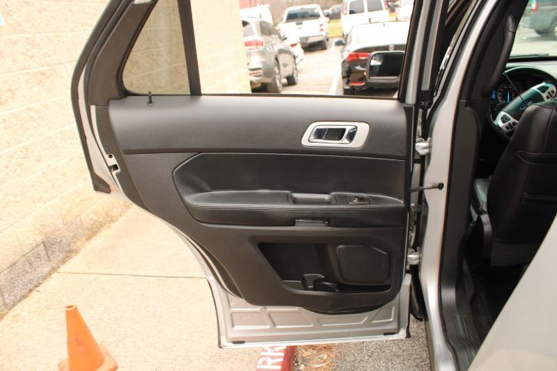 Ford Explorer FWD 4dr XLT 2015