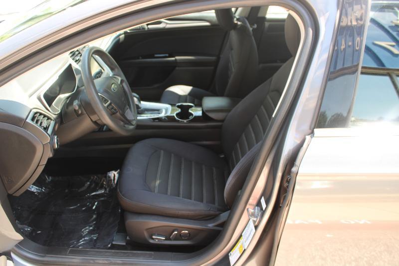 Ford Fusion 4dr Sdn SE FWD 2014