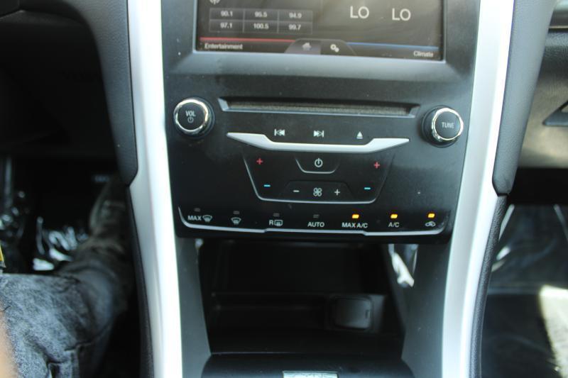 Ford Fusion 4dr Sdn SE FWD 2014
