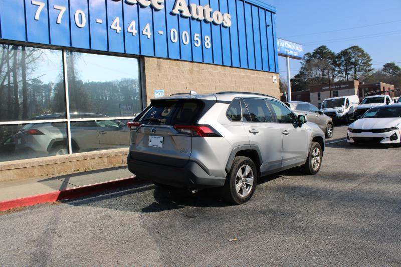 Toyota RAV4 Hybrid XLE AWD (Natl) 2021