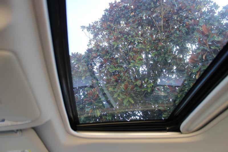 Toyota RAV4 Hybrid XLE AWD (Natl) 2021