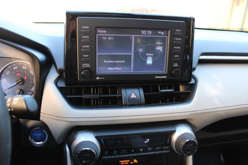 Toyota RAV4 Hybrid XLE AWD (Natl) 2021