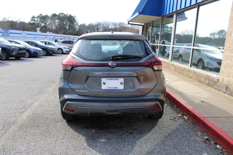 Nissan Kicks S FWD 2023