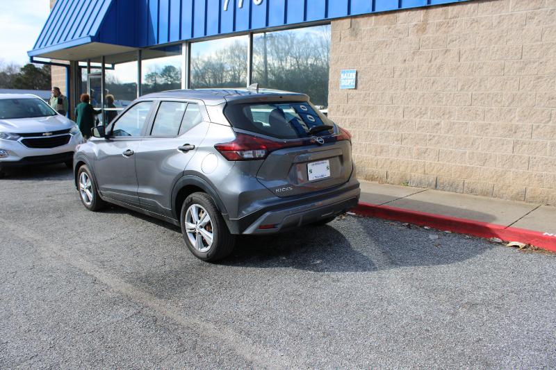 Nissan Kicks S FWD 2023