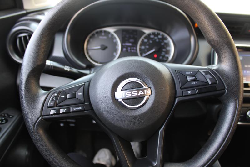 Nissan Kicks S FWD 2023