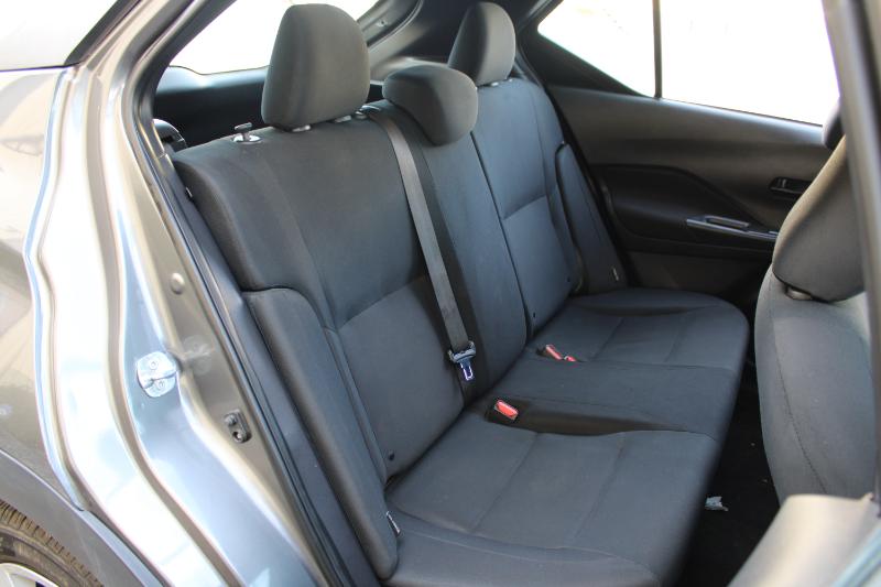 Nissan Kicks S FWD 2023