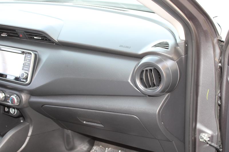 Nissan Kicks S FWD 2023