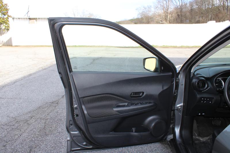 Nissan Kicks S FWD 2023