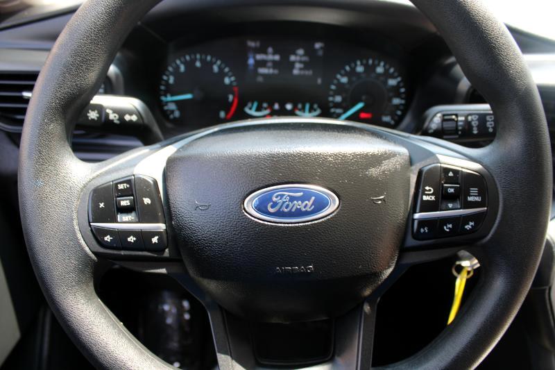 2021 Ford Explorer Base photo 3