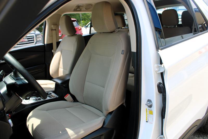 2021 Ford Explorer Base photo 6