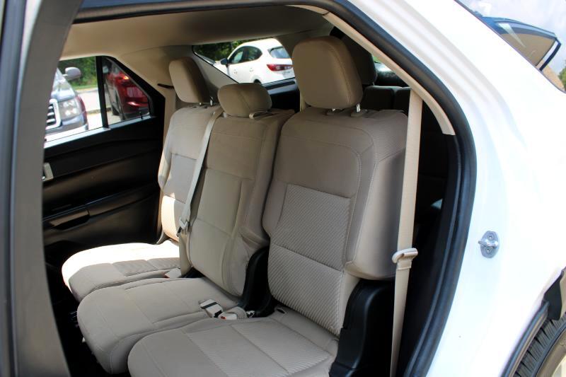 2021 Ford Explorer Base photo 8