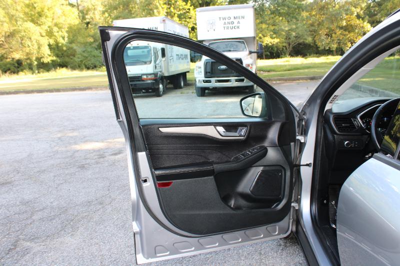 2021 Ford Escape SE photo 21