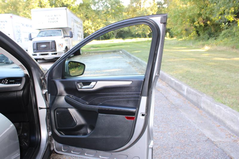 2021 Ford Escape SE photo 32