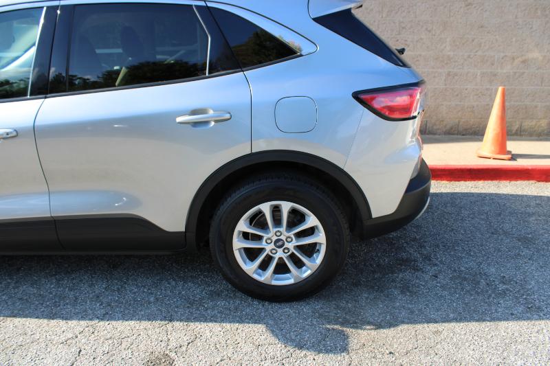 2021 Ford Escape SE photo 11