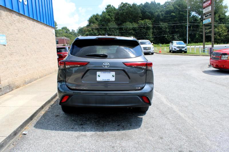 2020 Toyota Highlander XLE photo 3