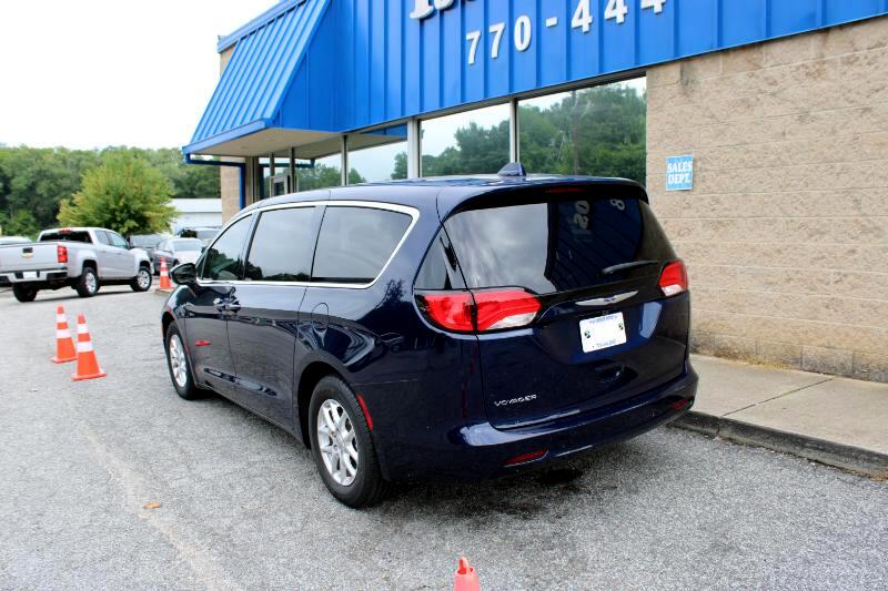 2020 Chrysler Voyager LX photo 2