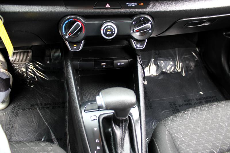 2023 Kia Rio S photo 19