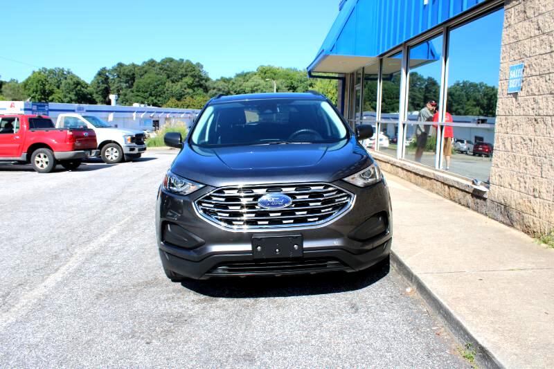2020 Ford Edge SE photo 2
