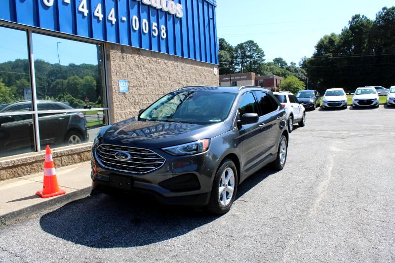 2020 Ford Edge SE photo 3