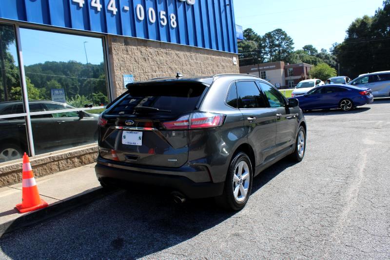 2020 Ford Edge SE photo 4