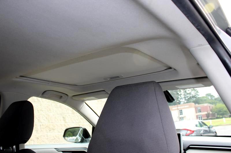 2019 Toyota RAV4 Hybrid XLE photo 13