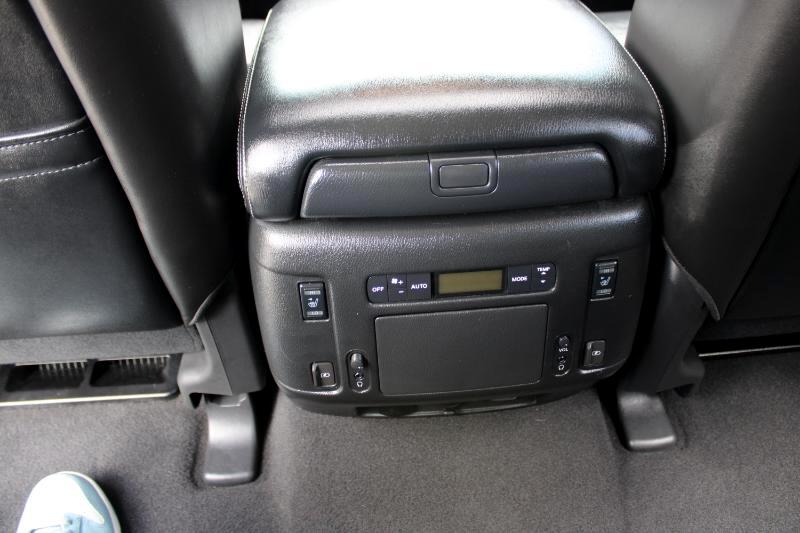 Nissan Armada 4x2 Platinum 2018