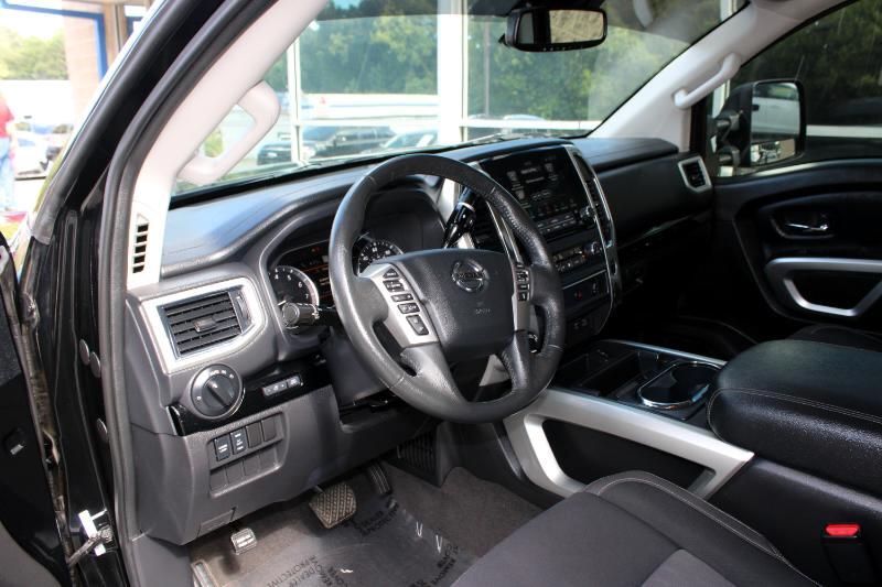 Nissan Titan 4x4 Crew Cab SV 2021