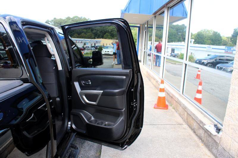 Nissan Titan 4x4 Crew Cab SV 2021