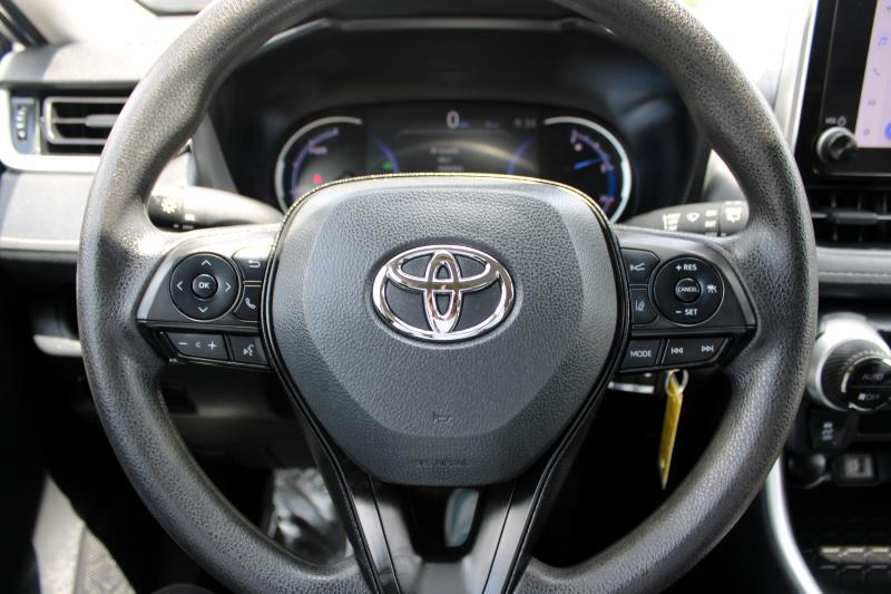 Toyota RAV4 Hybrid LE AWD (Natl) 2023