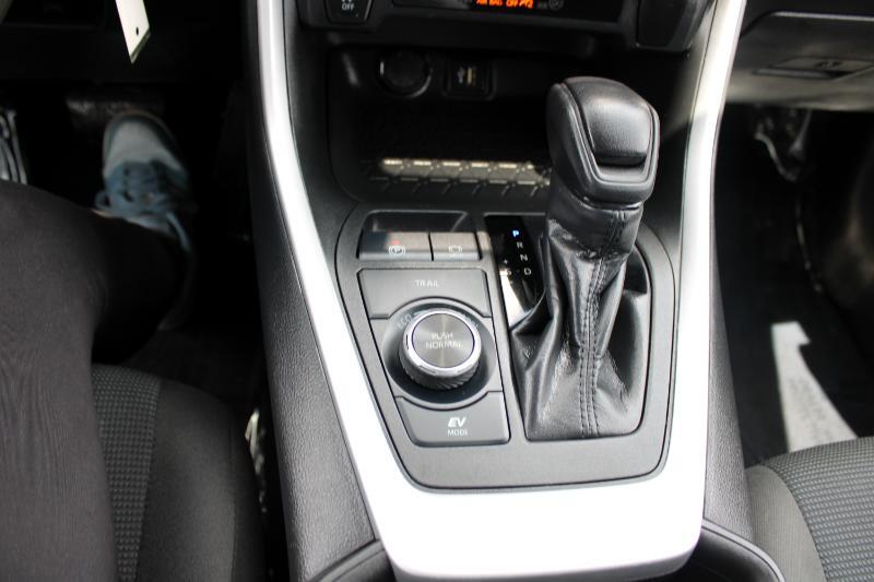 Toyota RAV4 Hybrid LE AWD (Natl) 2023