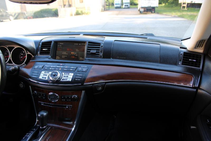 Infiniti M35 4dr Sdn AWD 2010