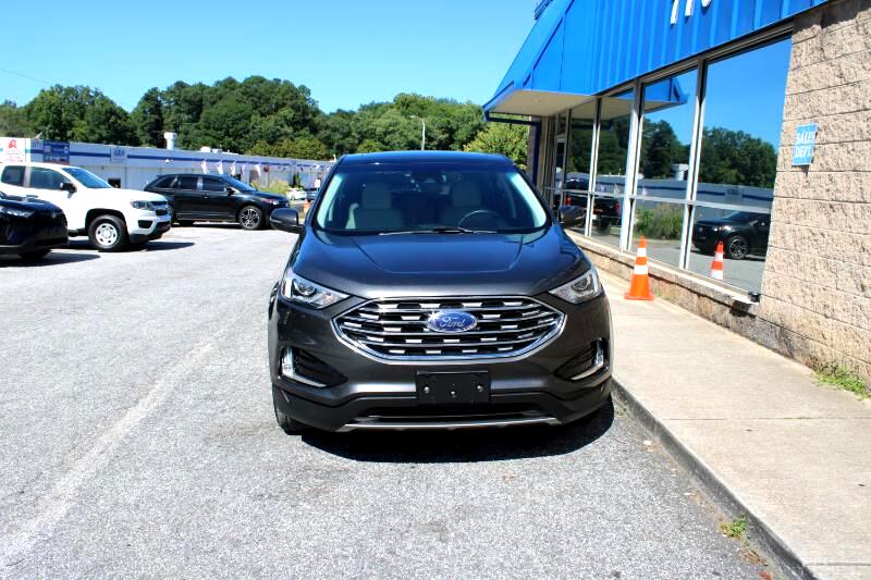2019 Ford Edge Titanium photo 2