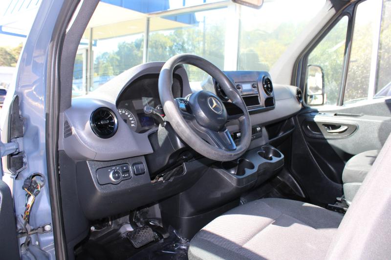 Mercedes-Benz Sprinter Van 2500 Standard Roof V6 144" RWD 2019