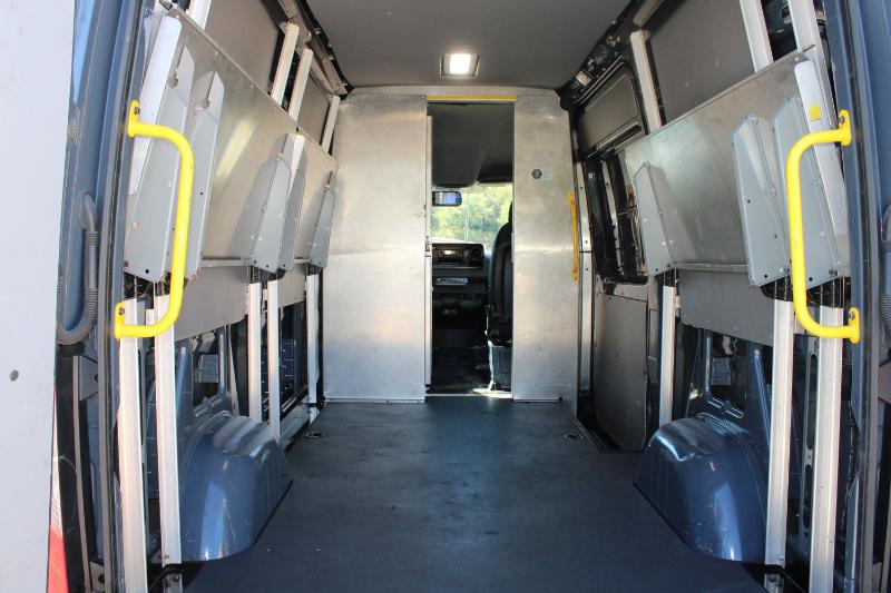 Mercedes-Benz Sprinter Van 2500 Standard Roof V6 144" RWD 2019