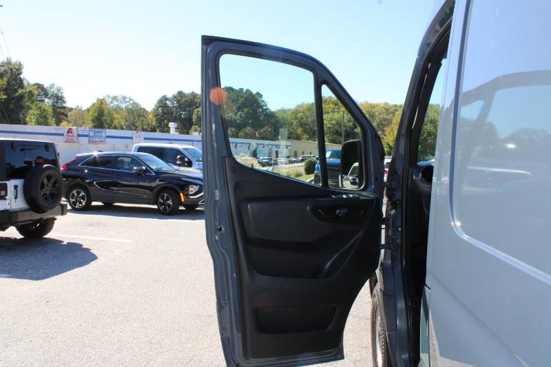 Mercedes-Benz Sprinter Van 2500 Standard Roof V6 144" RWD 2019