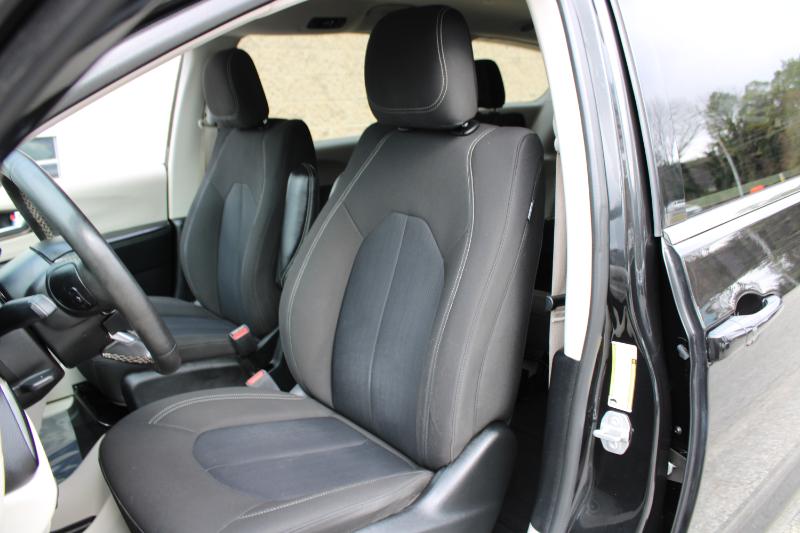 Chrysler Voyager LX FWD 2022