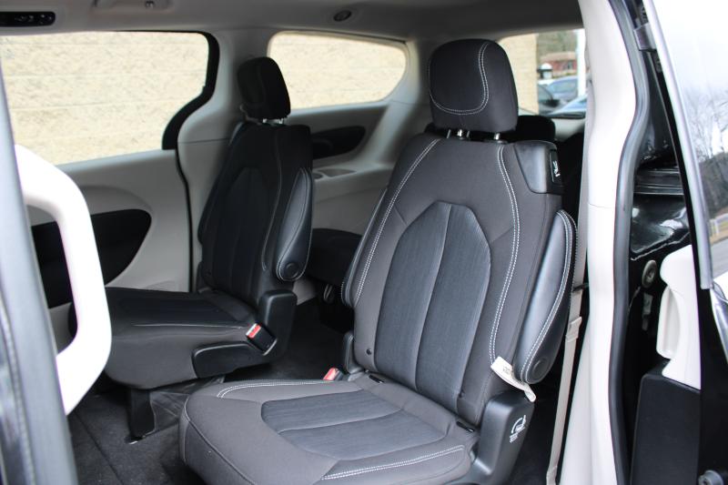 Chrysler Voyager LX FWD 2022