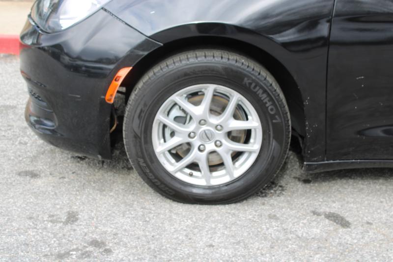 Chrysler Voyager LX FWD 2022