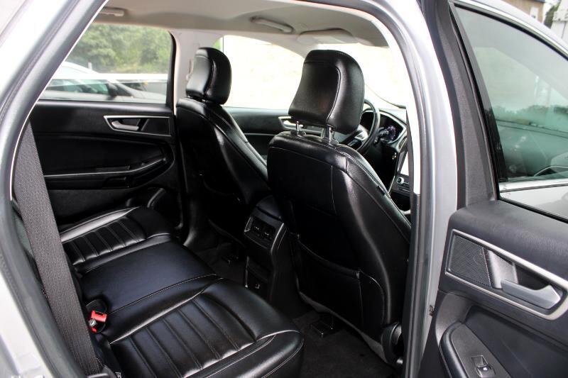 2021 Ford Edge ST-Line photo 12