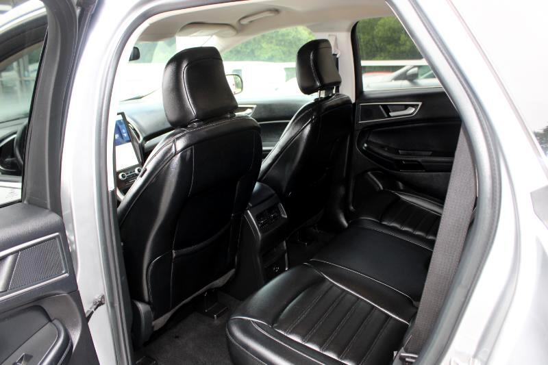 2021 Ford Edge ST-Line photo 13
