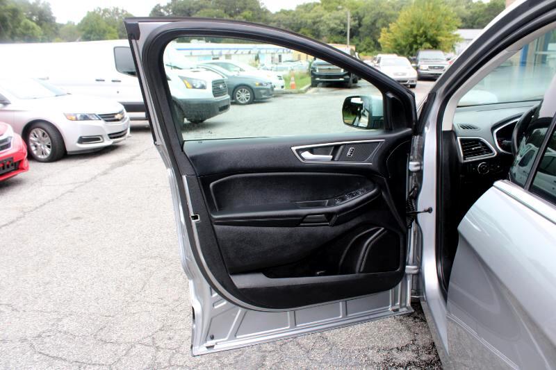 2021 Ford Edge ST-Line photo 17
