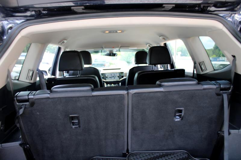 Volkswagen Atlas 3.6L V6 SE w/Technology FWD 2019